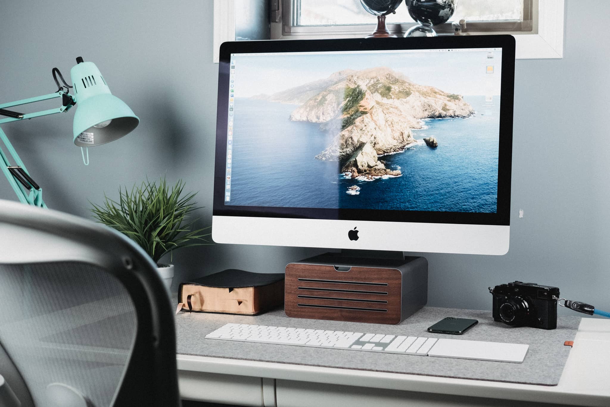 HiRise Pro for iMac & Display from Twelve South